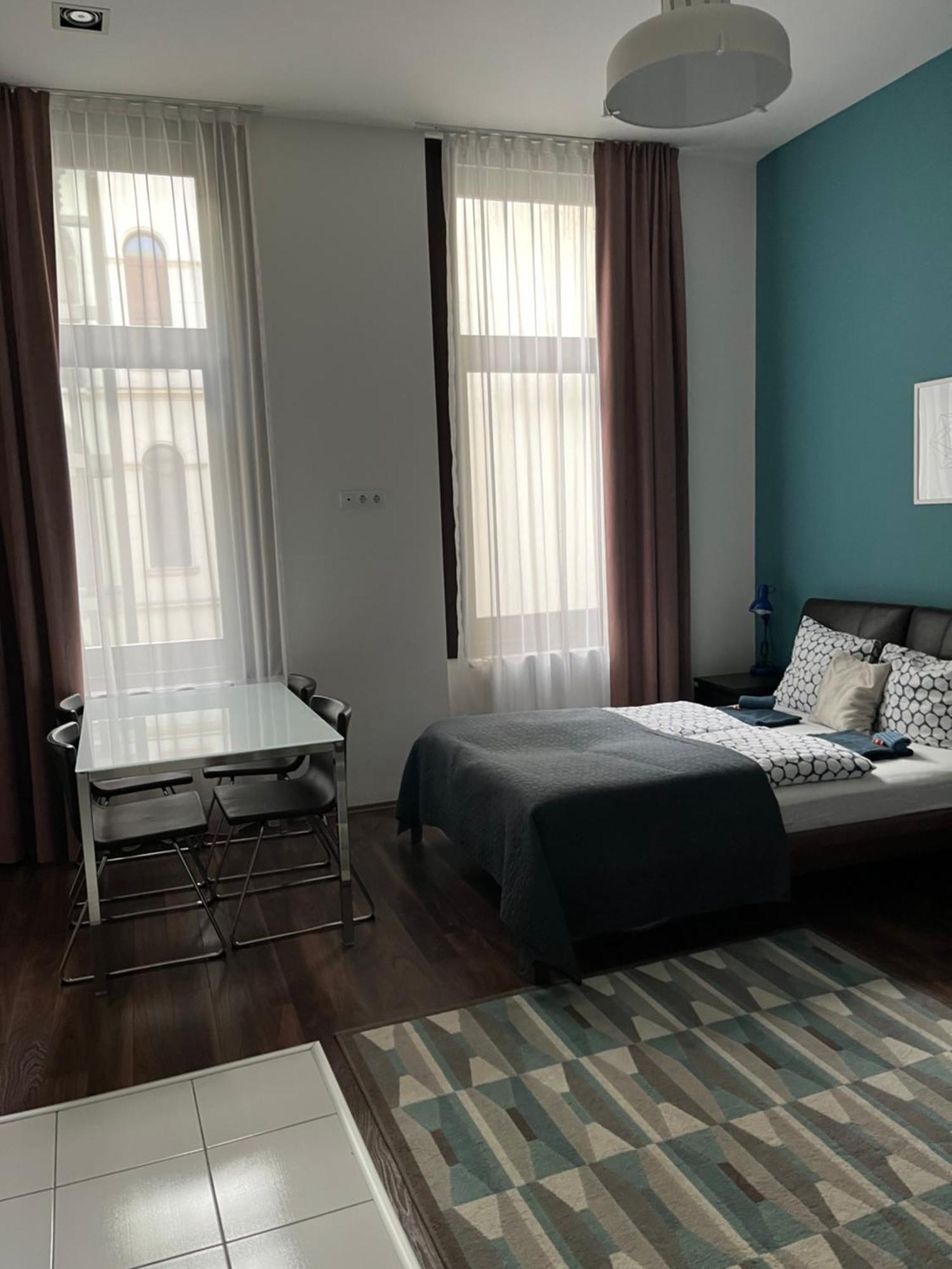 Gracia House Apartmanhotel 3*